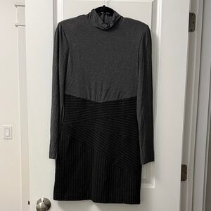 **Bailey 44 Gray and Black Long Sleeve Dress**